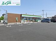 ファミリーマート松阪鎌田町店 628m