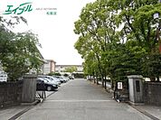 松阪市立中部中学校 2608m