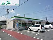 ファミリーマート松阪本居店 577m
