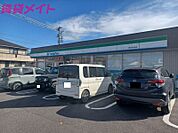 ファミリーマート津久居中町店 401m