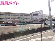 津市立成美小学校 600m