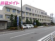ファミリーマート 津久居北口店 600m