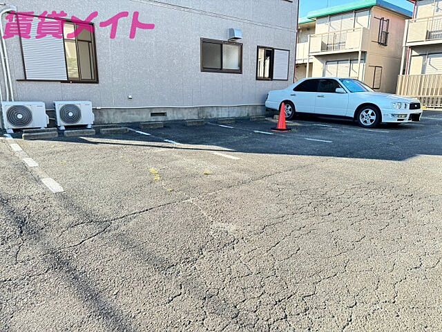 5 / 8