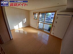 近鉄名古屋線 伊勢中川駅 徒歩2分の賃貸アパート 1階ワンルームのリビング/ダイニング