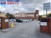 津市立大三小学校 911m