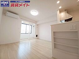 近鉄山田線 伊勢中川駅 徒歩5分の賃貸アパート 2階1LDKのリビング/ダイニング