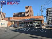 セブンイレブン津市久居駅前店 1022m