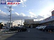 ぎゅーとらラブリー津神戸店 670m