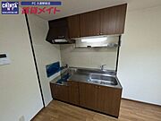 同建物別部屋反転写真です