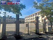 津市立栗葉小学校 796m