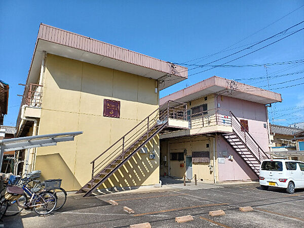 三重県松阪市駅部田町(賃貸アパート1LDK・2階・40.00㎡)の写真 その1
