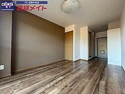 シティハウス松阪 1階ワンルームのリビング/ダイニング