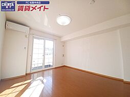 ヴォロンティエＡ棟 1階ワンルームのリビング/ダイニング