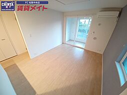 JR紀勢本線 徳和駅 徒歩5分の賃貸アパート 1階1LDKのリビング/ダイニング