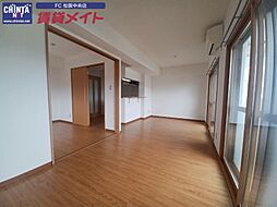 近鉄山田線 松ヶ崎駅 徒歩17分の賃貸マンション 7階2LDKのリビング/ダイニング