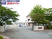 松阪市立第二小学校 982m