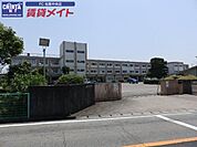 松阪市立嬉野中学校 1979m