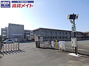 松阪市立花岡小学校 1349m