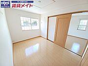 同型、反転タイプの部屋写真です