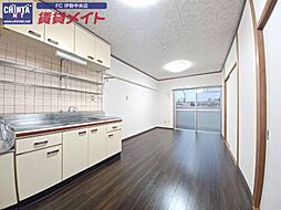 近鉄鳥羽線 五十鈴川駅 徒歩21分の賃貸マンション 3階3LDKのリビング/ダイニング