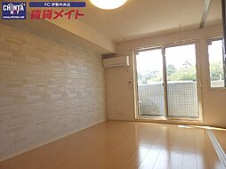 近鉄鳥羽線 宇治山田駅 徒歩13分の賃貸アパート 3階1LDKのリビング/ダイニング