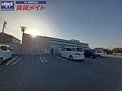 ファミリーマートおばた明野店 302m