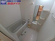 同型反転タイプの部屋写真です。