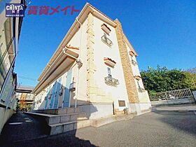 三重県津市川添町（賃貸アパート1K・2階・35.42㎡） その1