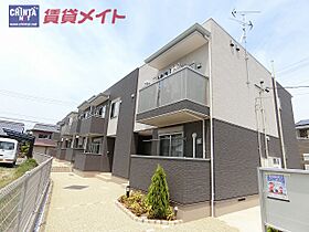 三重県津市栗真中山町（賃貸アパート2LDK・2階・57.83㎡） その1