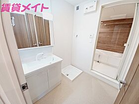 ラルース　Ａ  ｜ 三重県津市一身田町（賃貸アパート1LDK・1階・50.01㎡） その12