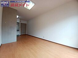 レスポール大谷 1階ワンルームのリビング/ダイニング