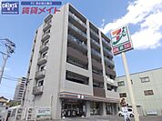 セブンイレブン 津市西丸之内店 367m