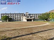 津市立東橋内中学校 206m