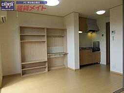 ｓｅａｓｉｄｅ　WEST 2階1DKのリビング/ダイニング