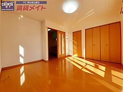 フレンズ 2階1Kのリビング/ダイニング