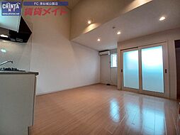 La Vita 2階ワンルームのリビング/ダイニング