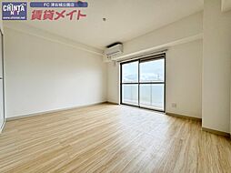 ＳＫＹ＆ＥＡＲＴＨ 3階1Kのリビング/ダイニング