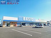 ベーシック一身田店 2570m