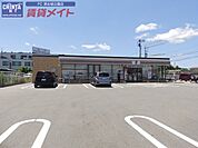 セブンイレブン津市藤方店 792m