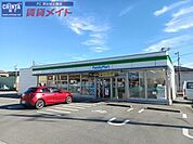 ファミリーマート津河芸町中別保店 401m