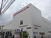 広い駐輪場も完備しているオーケーです。
