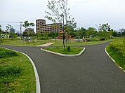 西葛西エリアの住宅街にある広々とした公園で、近隣住民の憩いの場として親しまれていま。