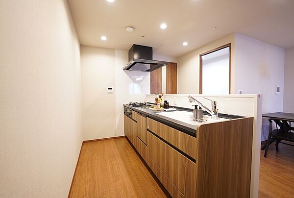 キッチンを拡大表示