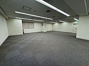 フロア