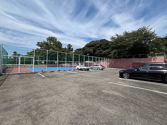駐車場はリゾー...