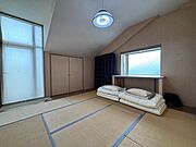 【和室】約9.8帖の和室です。