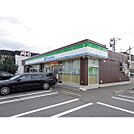 コンビニ「ファミリーマート塩尻緑ヶ丘南店まで476ｍ」