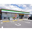 コンビニ「ファミリーマート塩尻金塚店まで376ｍ」
