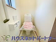 シャワートイレは嬉しい設備。これが無いと・・と思っている方って以外に多いですよね。