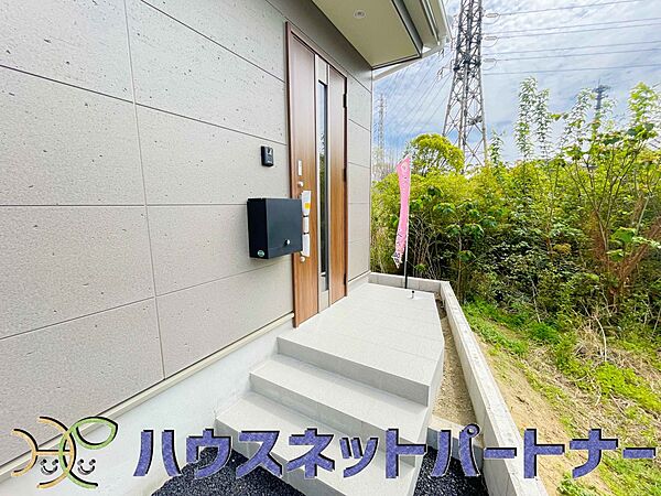 玄関を拡大表示